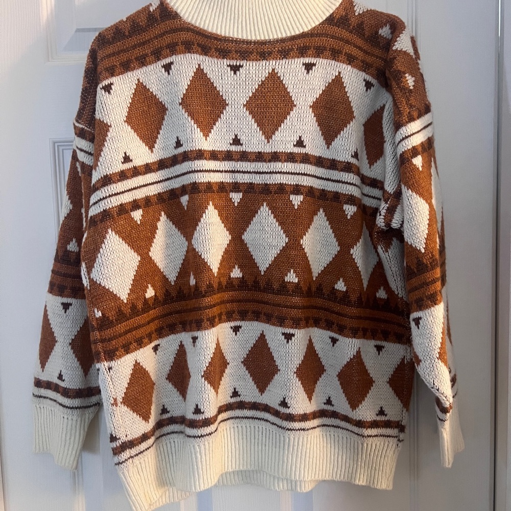 Geometric Patterned Sweater - Brown and Cream